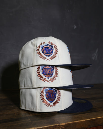 PRE-ORDER! New York Knicks Wreath Logo Chrome White/Navy 59Fifty New Era