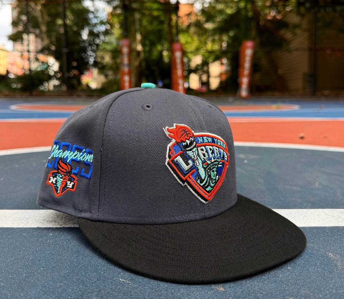 New York Liberty 2025 Champions Graphite/Black 59Fifty New Era