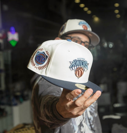 PRE-ORDER! New York Knicks Wreath Logo Chrome White/Navy 59Fifty New Era