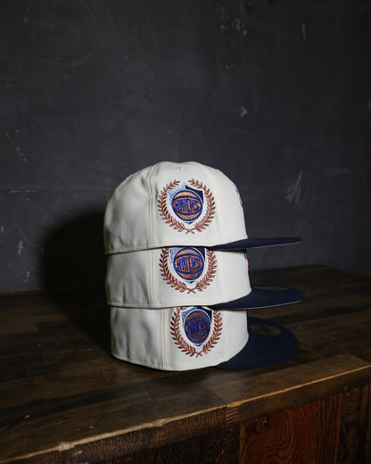 PRE-ORDER! New York Knicks Wreath Logo Chrome White/Navy 59Fifty New Era