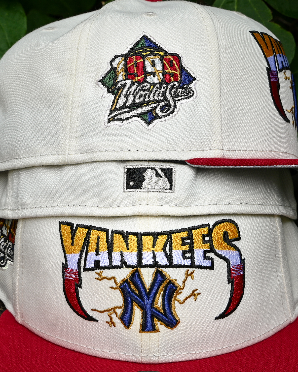 New York Yankees 1999 World Series Chrome White/Red 59Fifty New Era