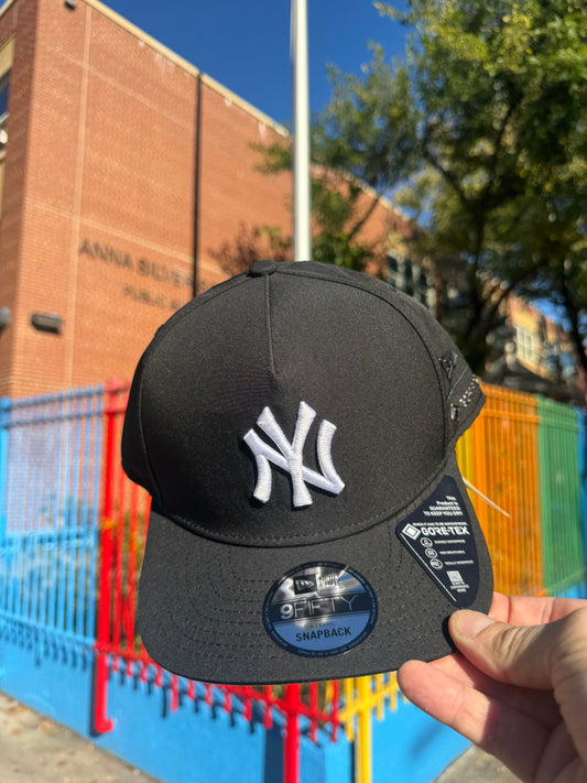 New York Yankees Gore-Tex Black 9Fifty Snapback New Era