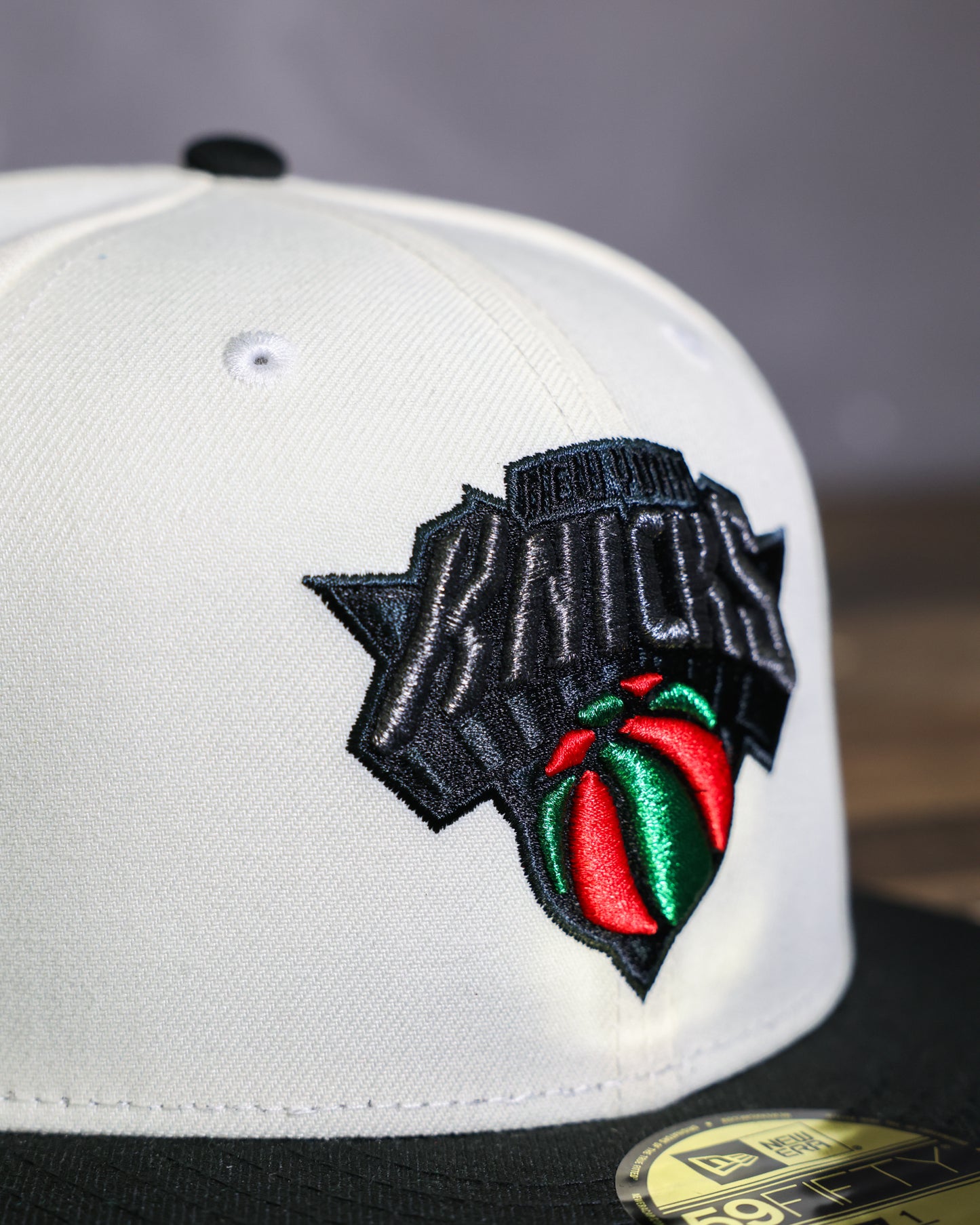 New York Knicks 2x Champ Chrome White/Black 59Fifty New Era