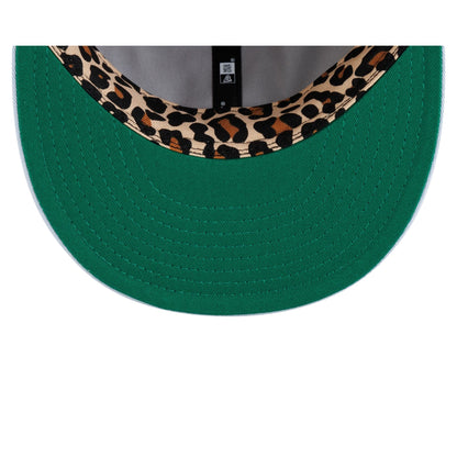 Kelly green under visor of the Mets x Sean Wotherspoon Retro Crown 9Fifty Snapback